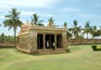 Gangaikondacholapuram: Nandi